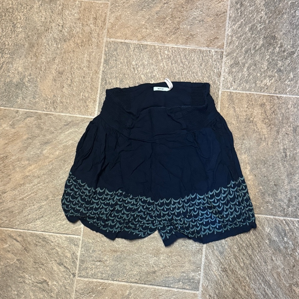 Kimchi Blue High Waist Navy Shorts with Pattern